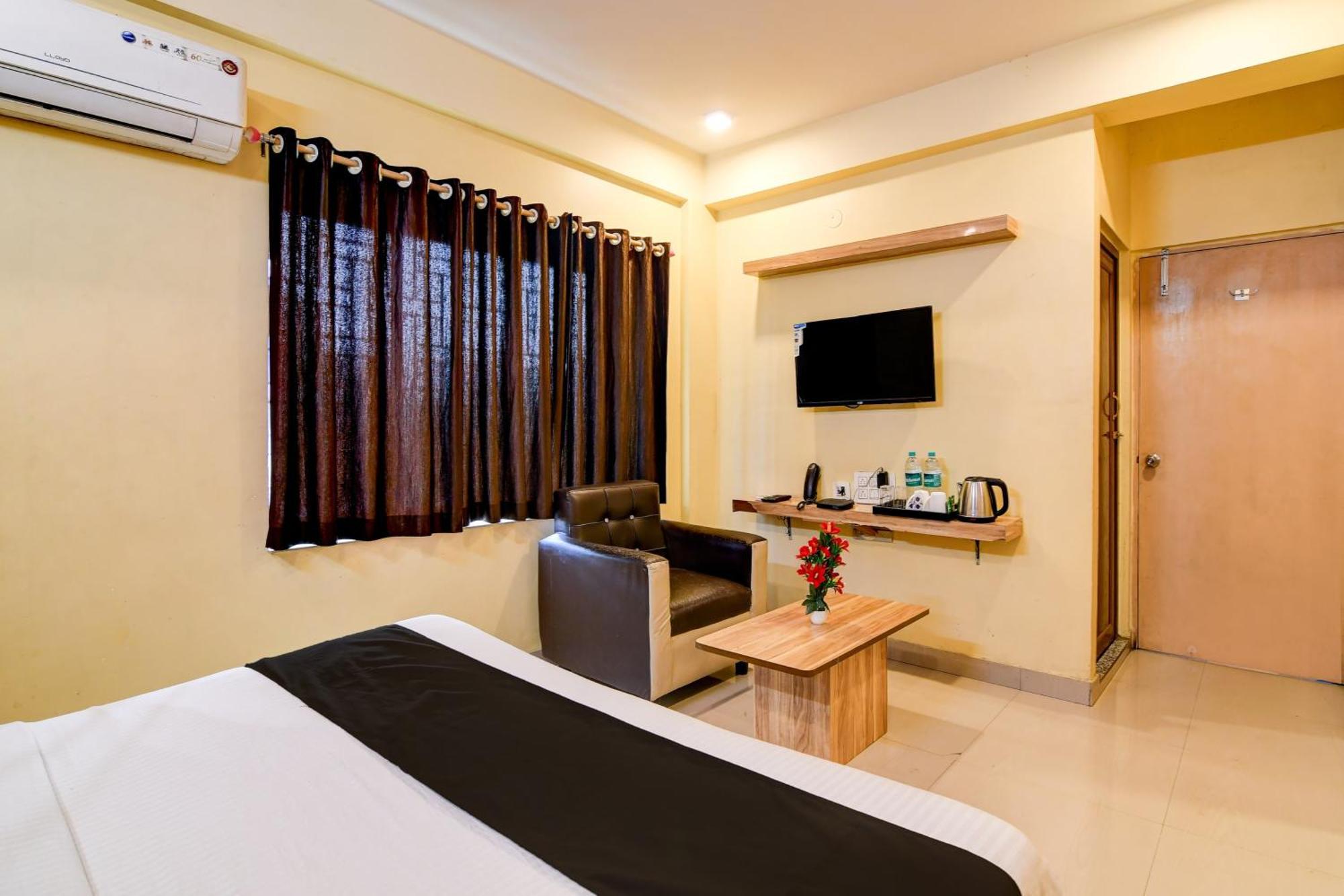 Hotel O Casa Astra Калькутта Экстерьер фото