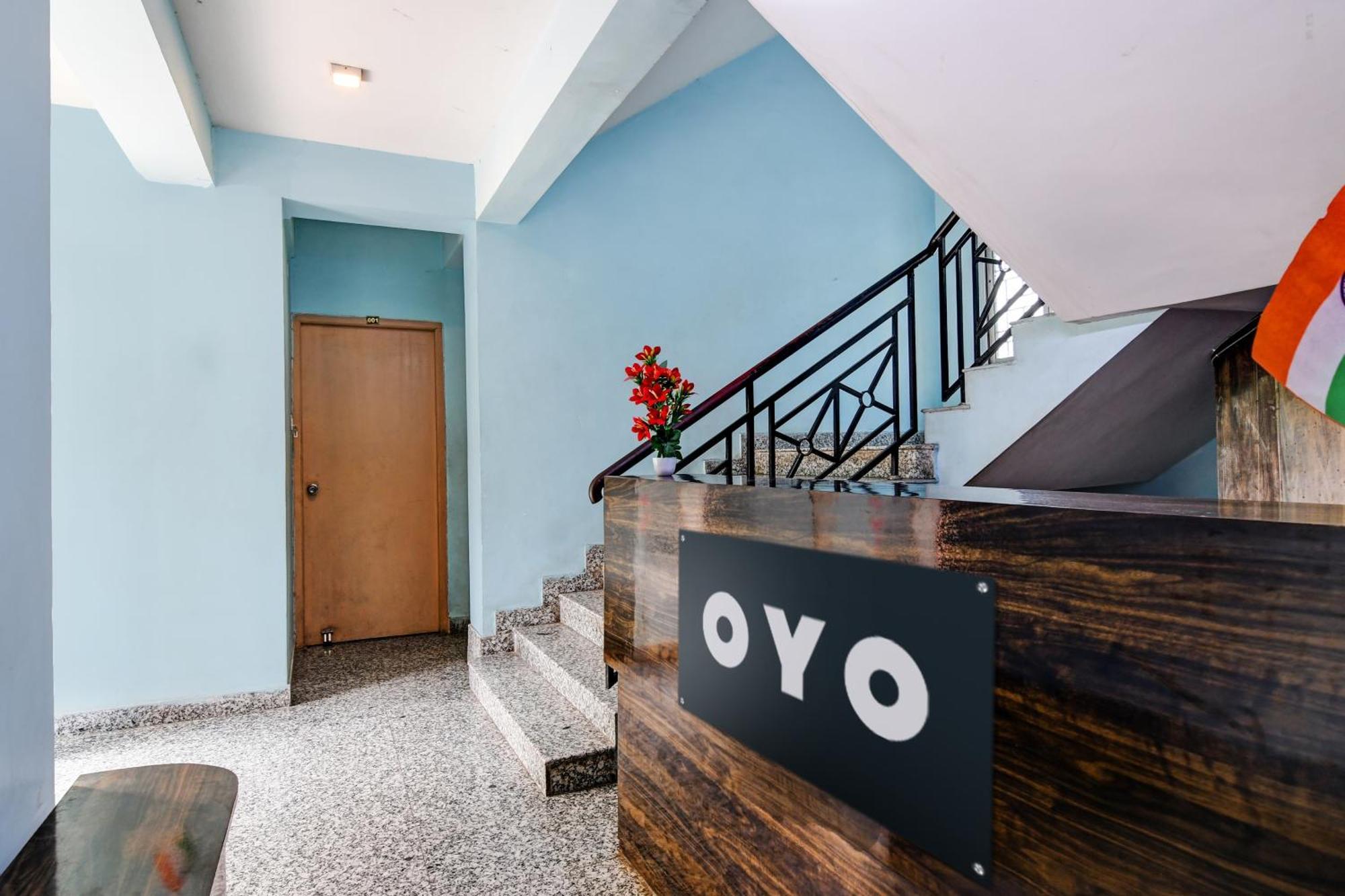 Hotel O Casa Astra Калькутта Экстерьер фото