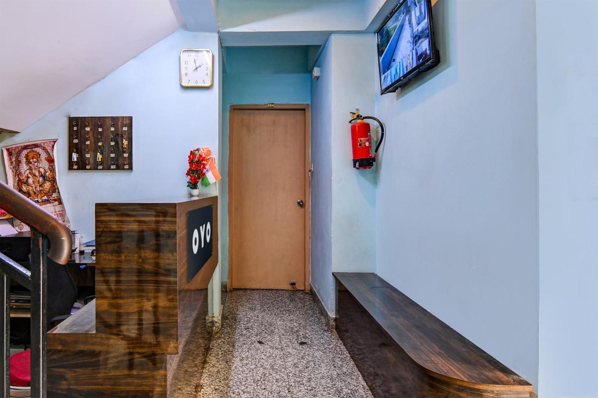 Hotel O Casa Astra Калькутта Экстерьер фото