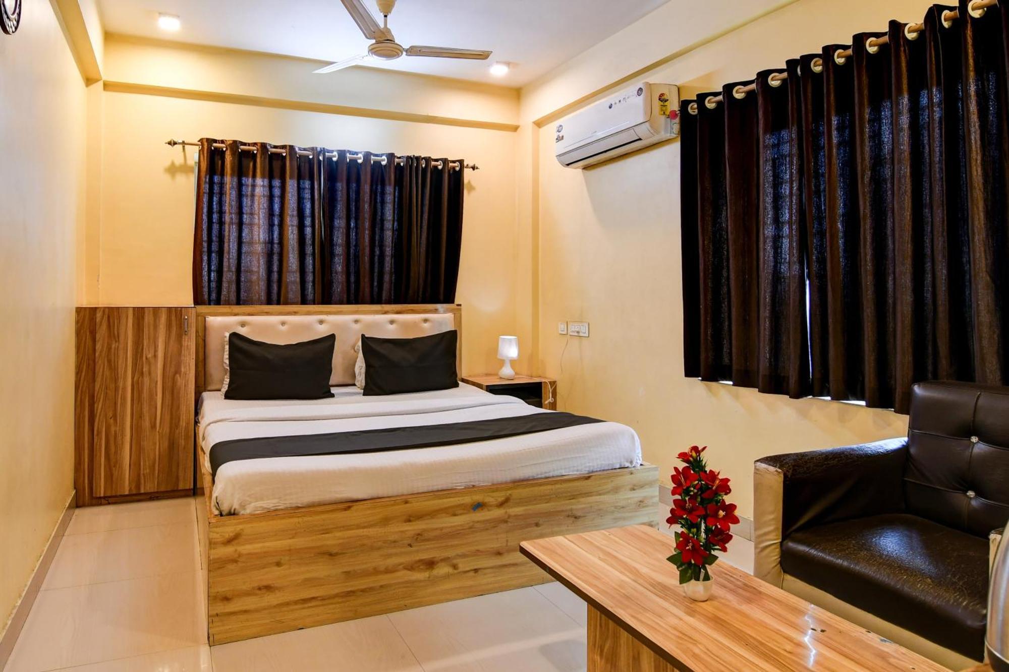Hotel O Casa Astra Калькутта Экстерьер фото